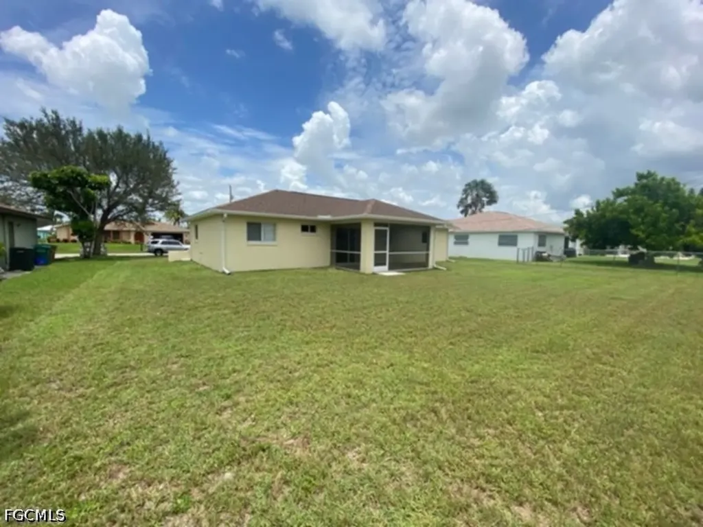 1318 NE 2nd Street Cape Coral FL 33909
