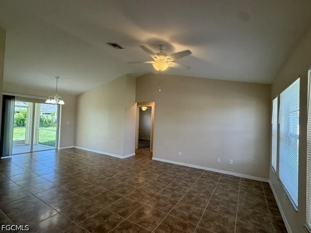 1318 NE 2nd Street Cape Coral FL 33909
