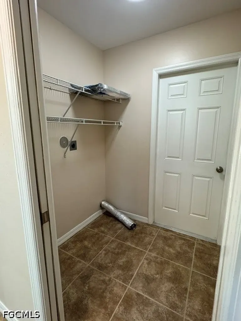 1318 NE 2nd Street Cape Coral FL 33909