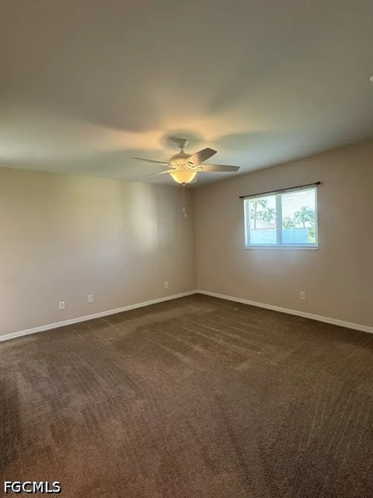 1318 NE 2nd Street Cape Coral FL 33909