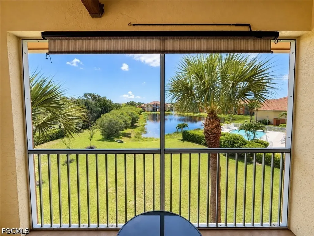 6490 Aragon Way Fort Myers FL 33966