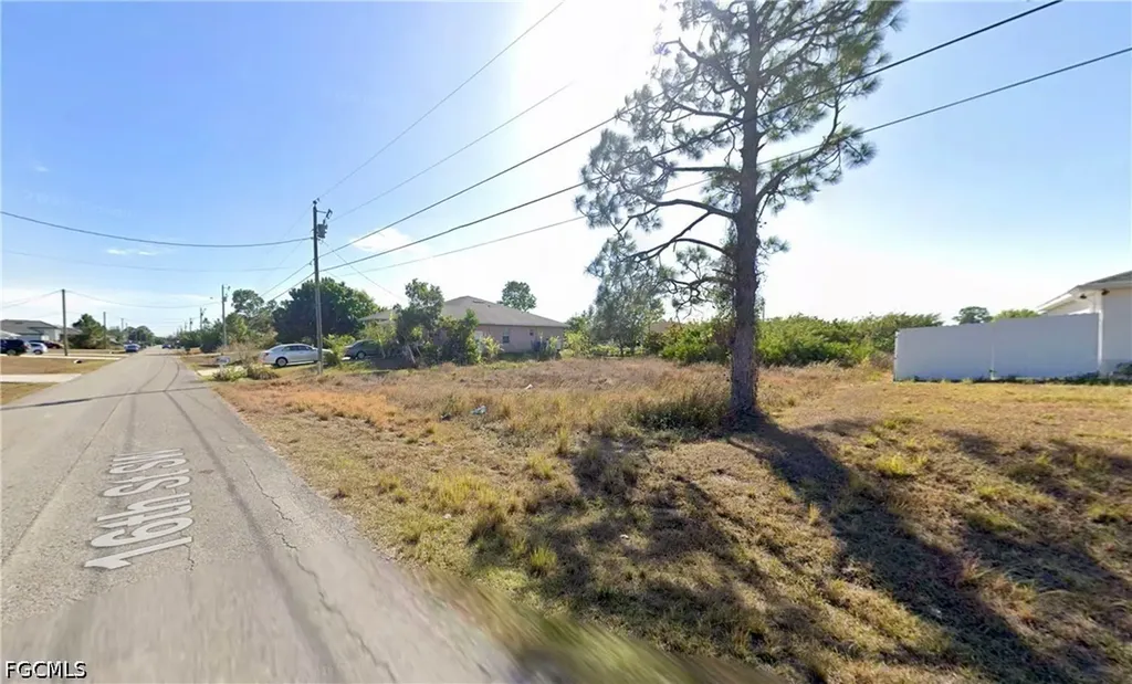 3815 16th Street SW Lehigh Acres FL 33976