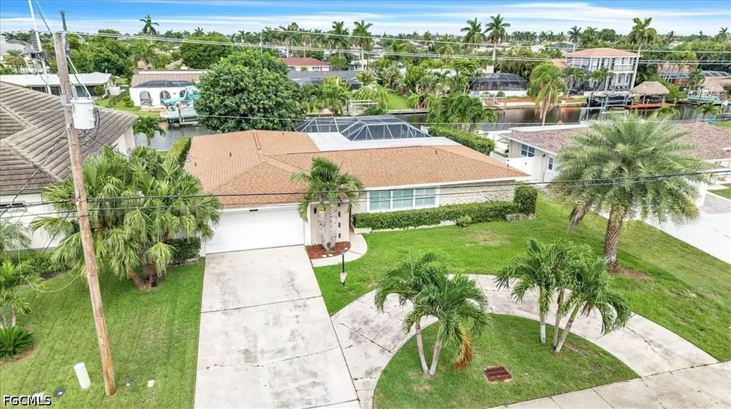 5027 Pelican Boulevard Cape Coral FL 33914
