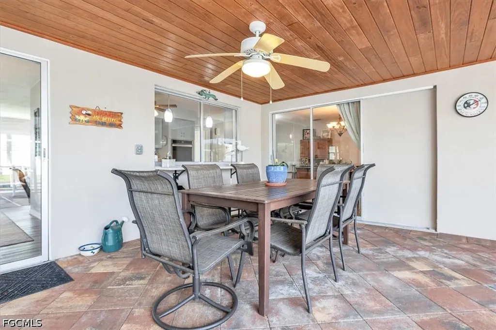 5027 Pelican Boulevard Cape Coral FL 33914