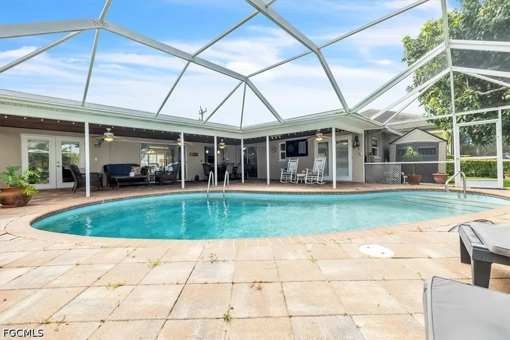5027 Pelican Boulevard Cape Coral FL 33914