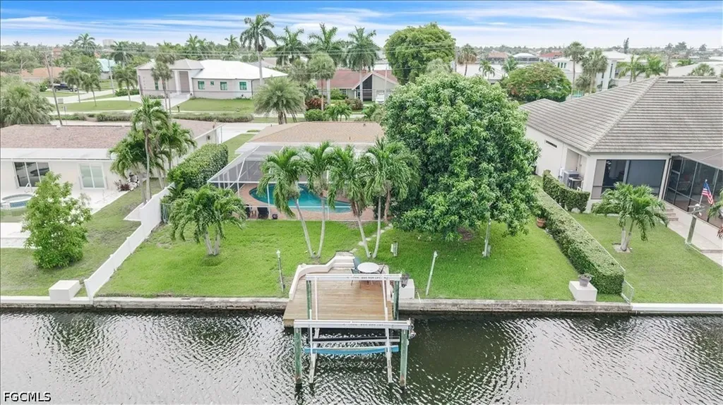 5027 Pelican Boulevard Cape Coral FL 33914