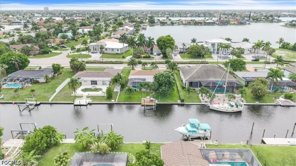 5027 Pelican Boulevard Cape Coral FL 33914