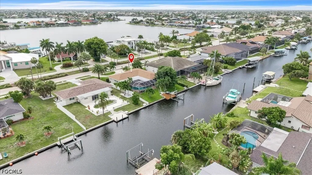 5027 Pelican Boulevard Cape Coral FL 33914