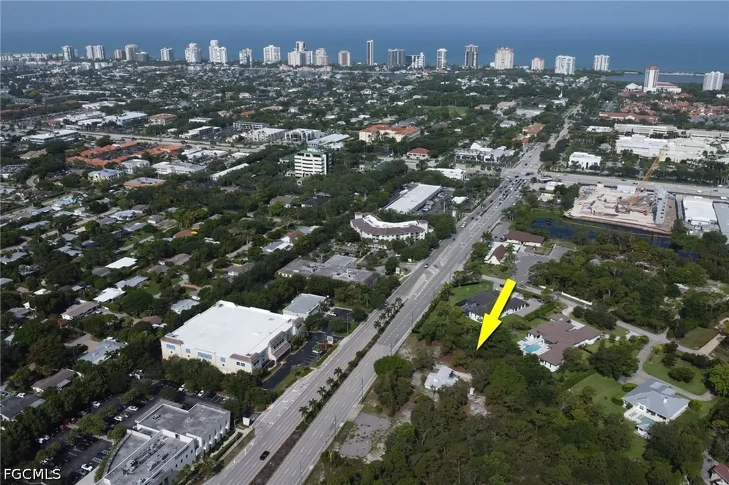 1175 Pine Ridge Road Naples FL 34108