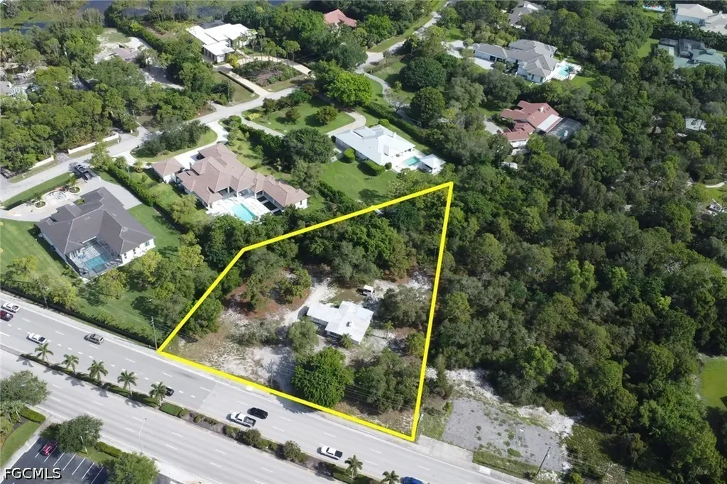 1175 Pine Ridge Road Naples FL 34108