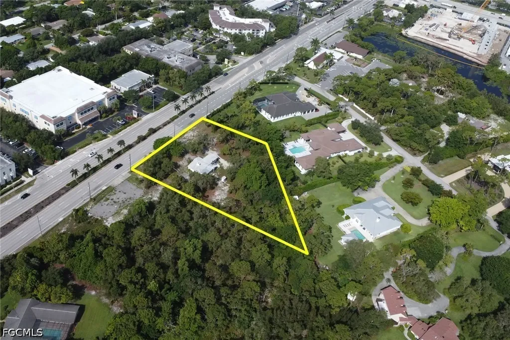 1175 Pine Ridge Road Naples FL 34108