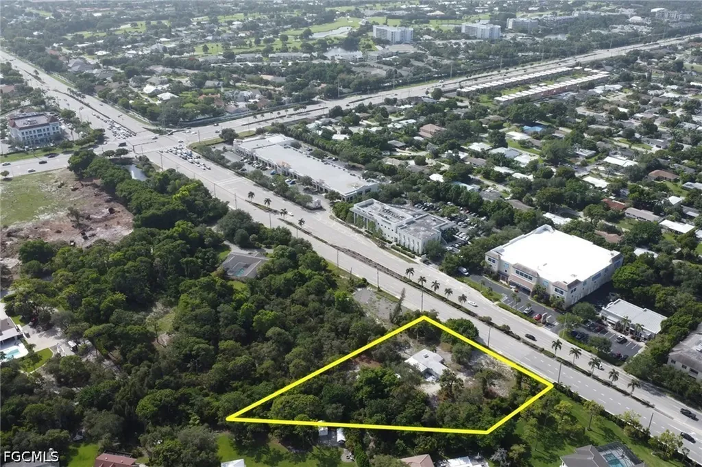 1175 Pine Ridge Road Naples FL 34108