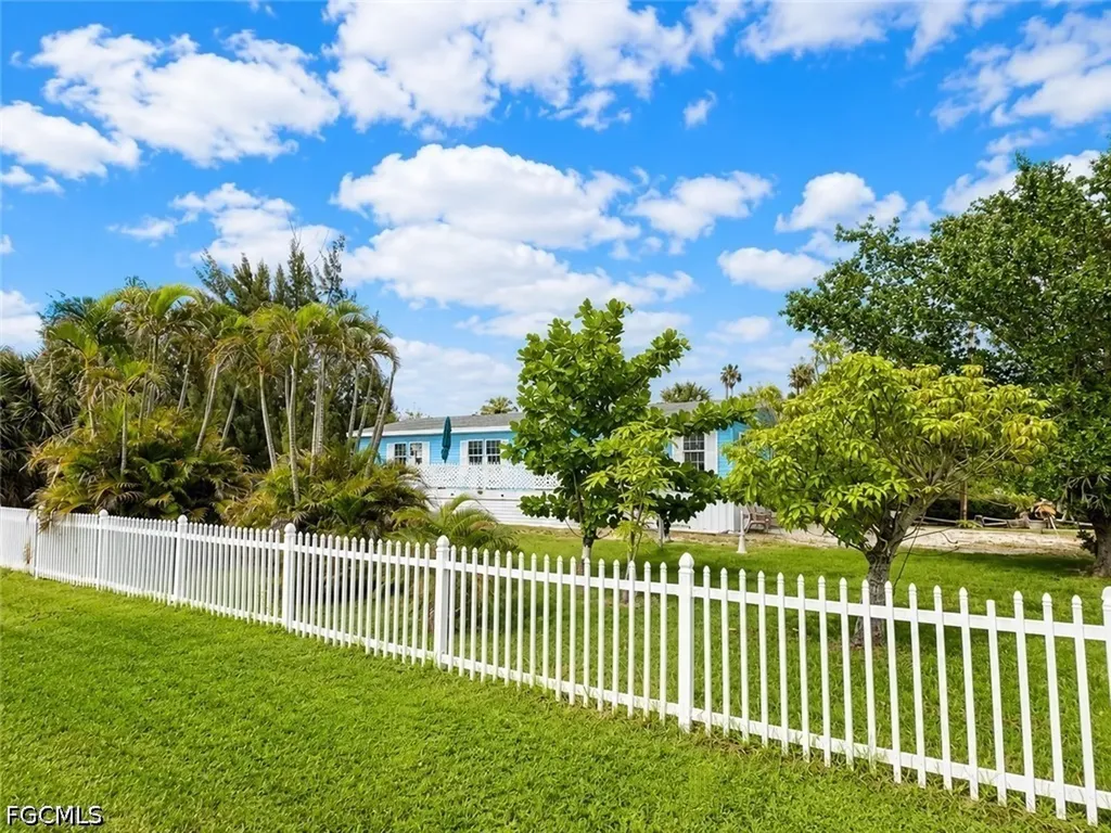 11830 Scallop Drive Cape Coral FL 33991
