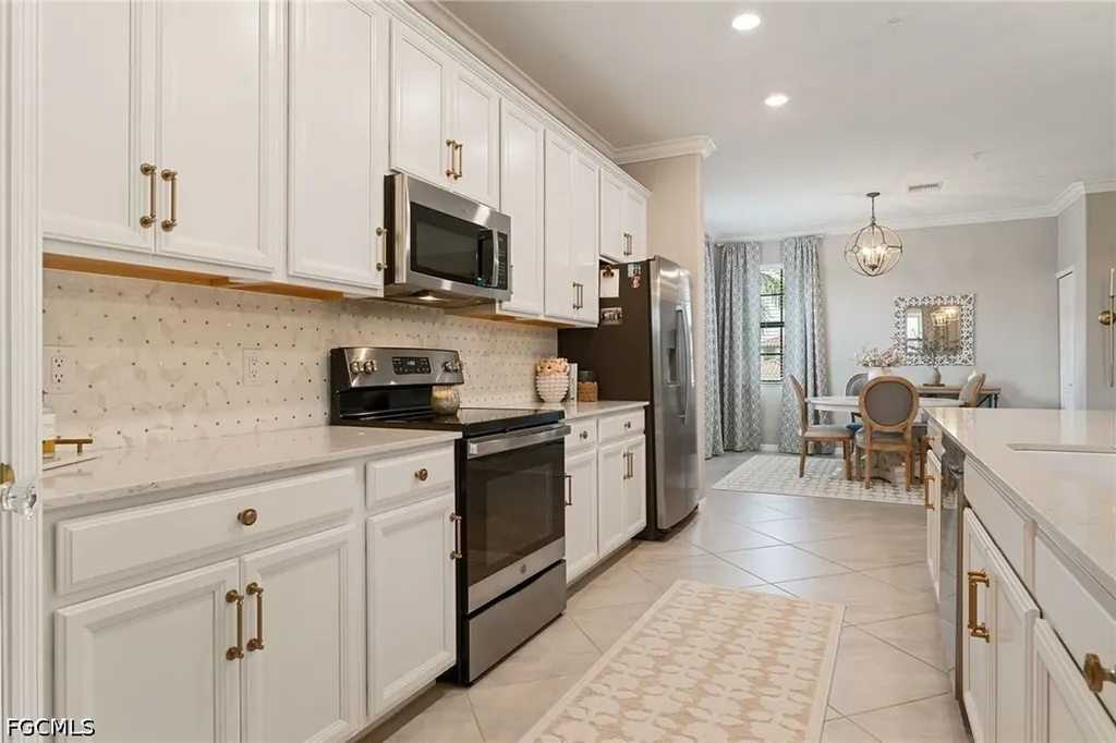 12027 Hawthorn Lake Drive Fort Myers FL 33913