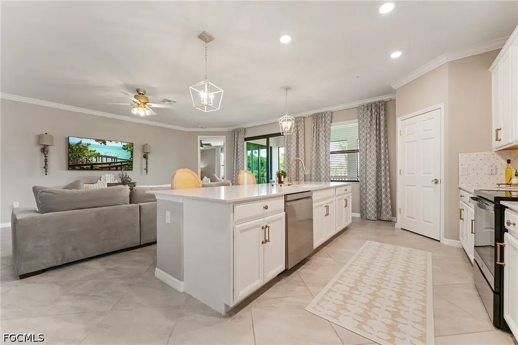12027 Hawthorn Lake Drive Fort Myers FL 33913