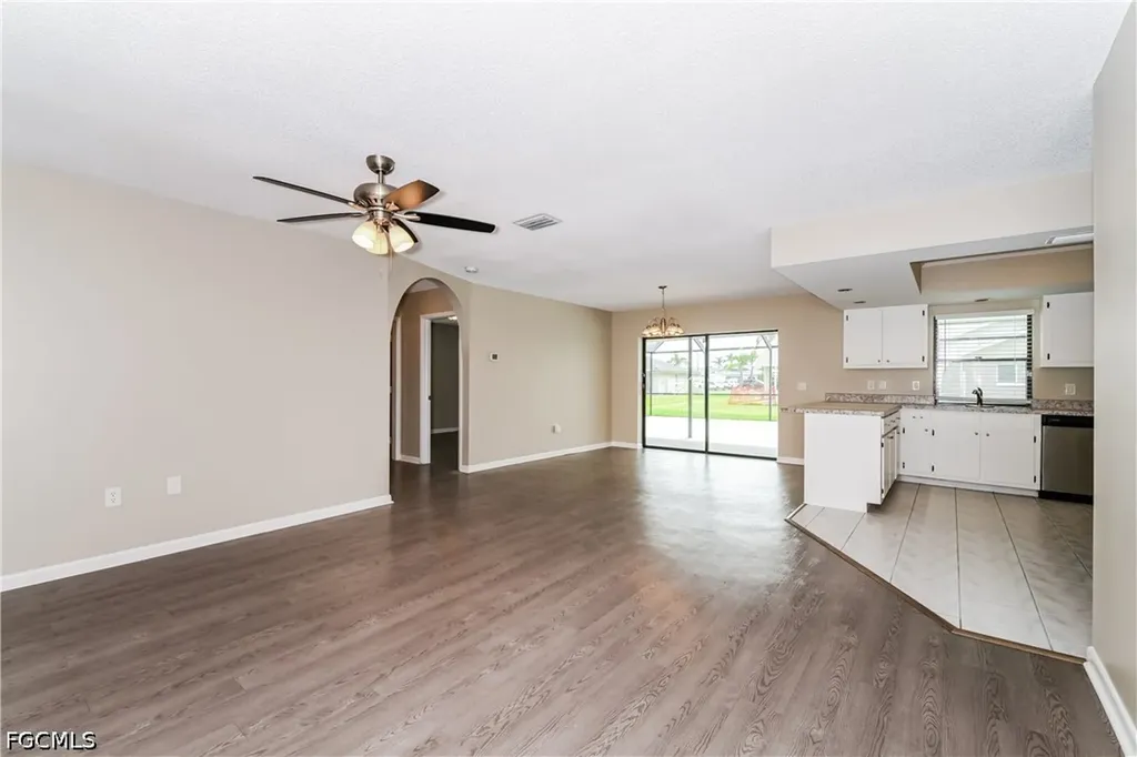 3411 SW 6th Place Cape Coral FL 33914
