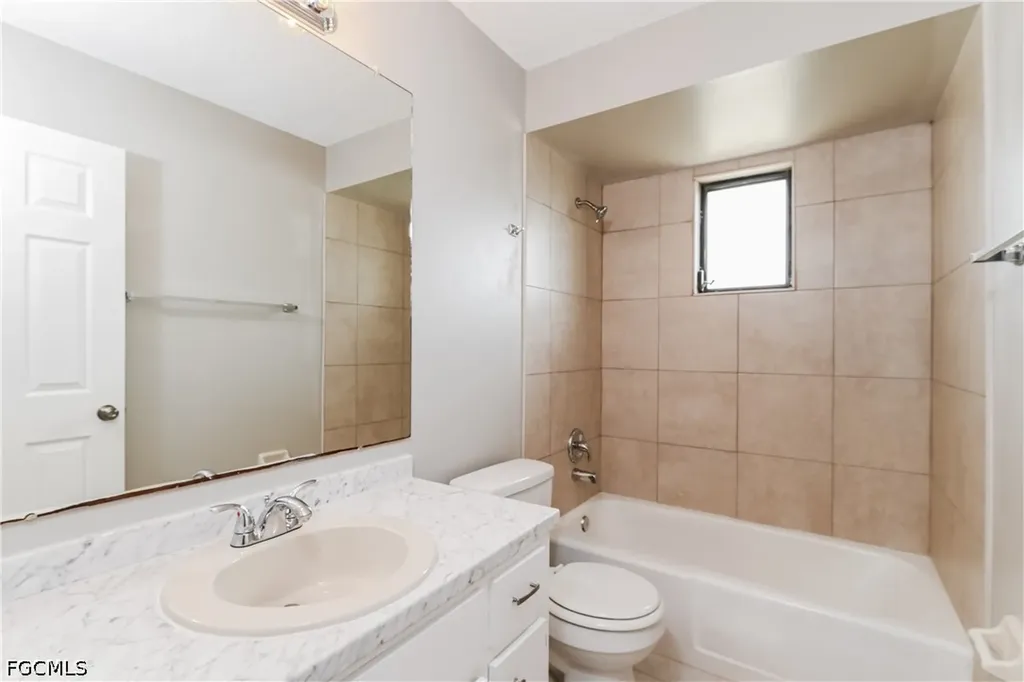 3411 SW 6th Place Cape Coral FL 33914