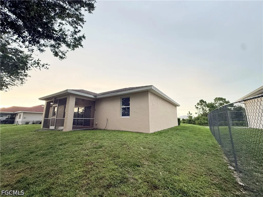3813 19th Street SW Lehigh Acres FL 33976