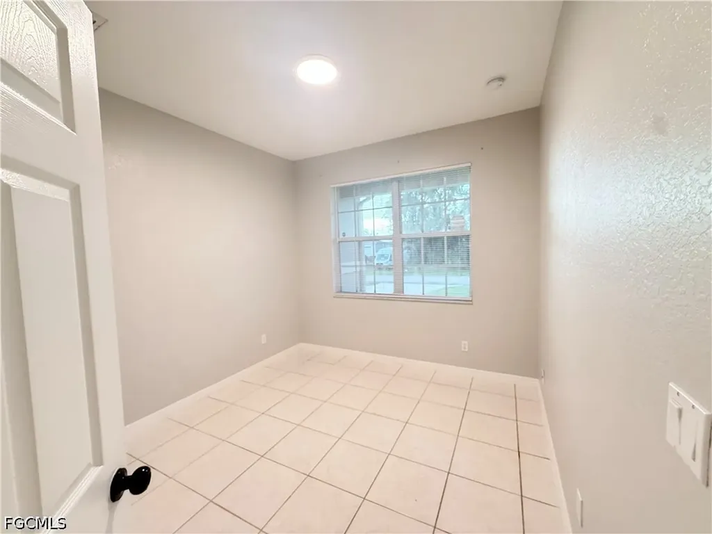 3813 19th Street SW Lehigh Acres FL 33976