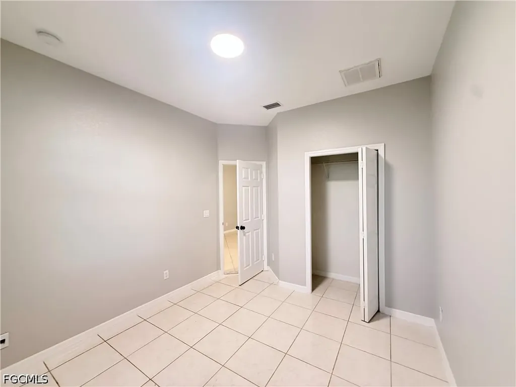 3813 19th Street SW Lehigh Acres FL 33976