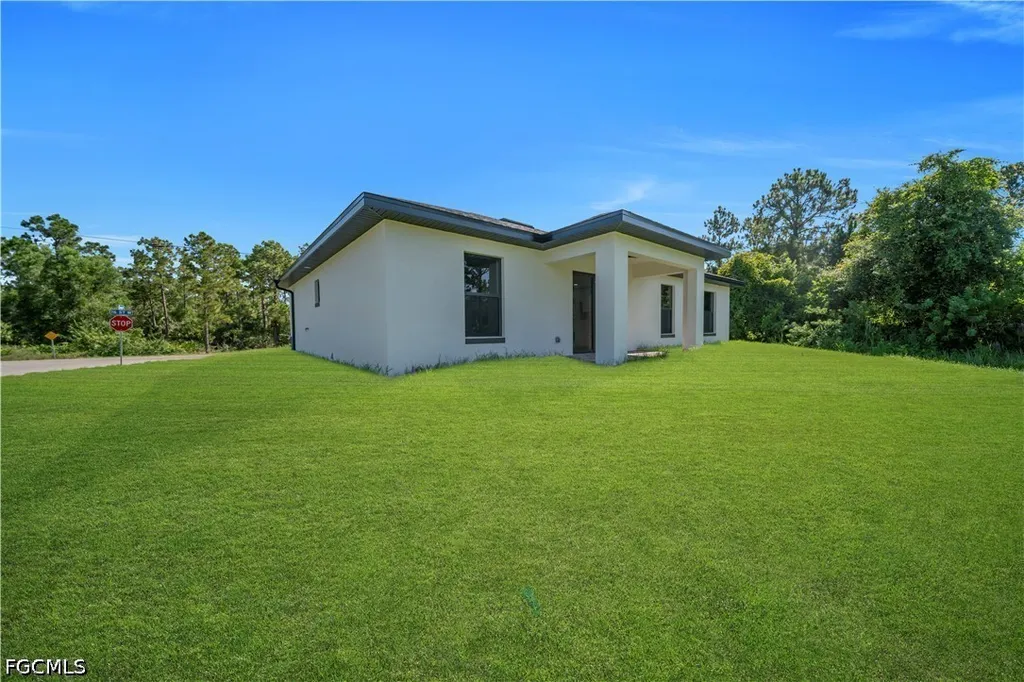 2519 16th Street W Lehigh Acres FL 33971
