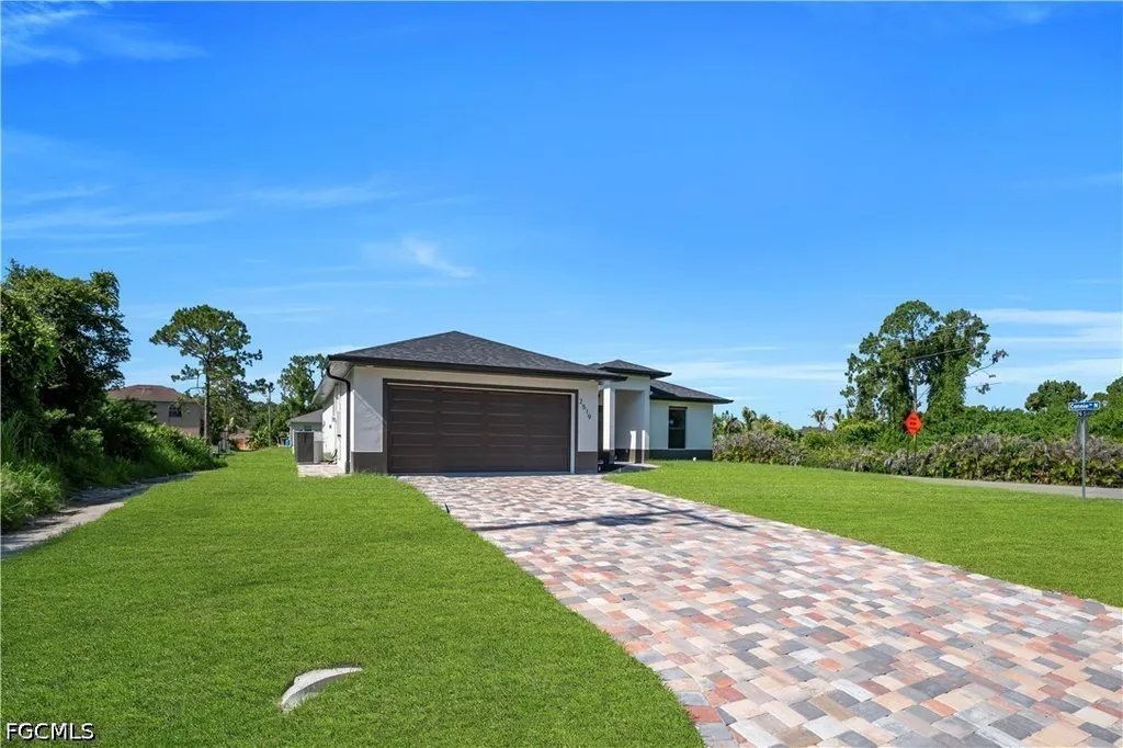 2519 16th Street W Lehigh Acres FL 33971