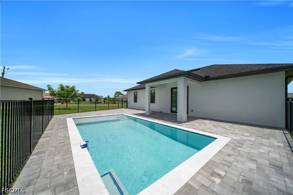 824 SW 15th Street Cape Coral FL 33991
