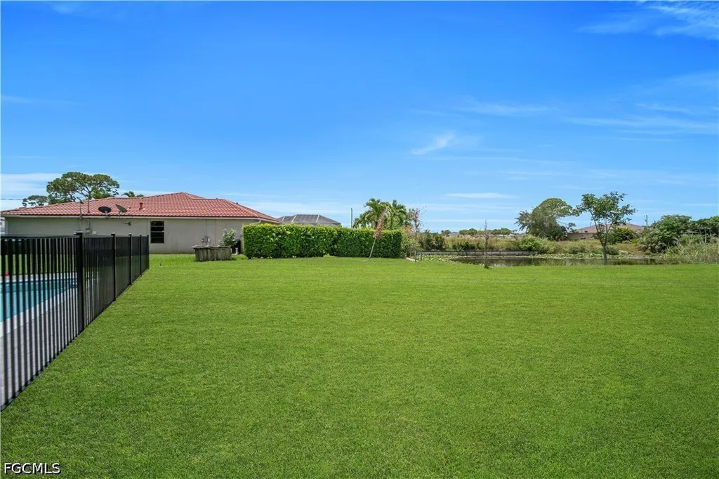 824 SW 15th Street Cape Coral FL 33991