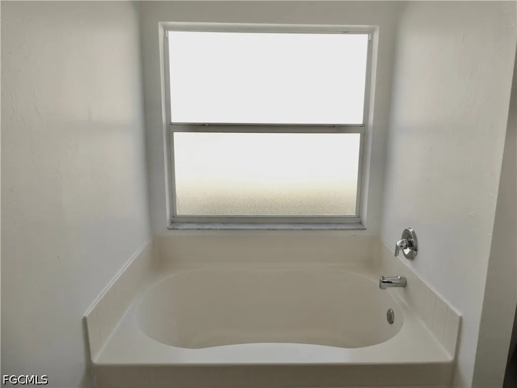 2712 Nature Pointe Loop Fort Myers FL 33905