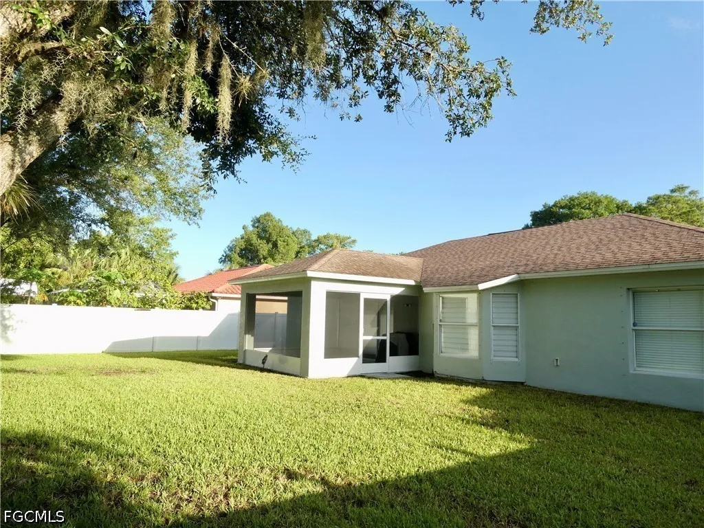 2712 Nature Pointe Loop Fort Myers FL 33905