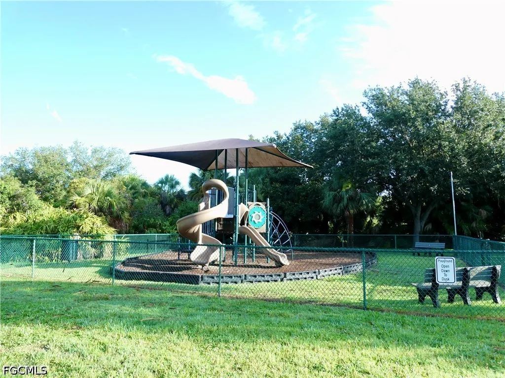 2712 Nature Pointe Loop Fort Myers FL 33905