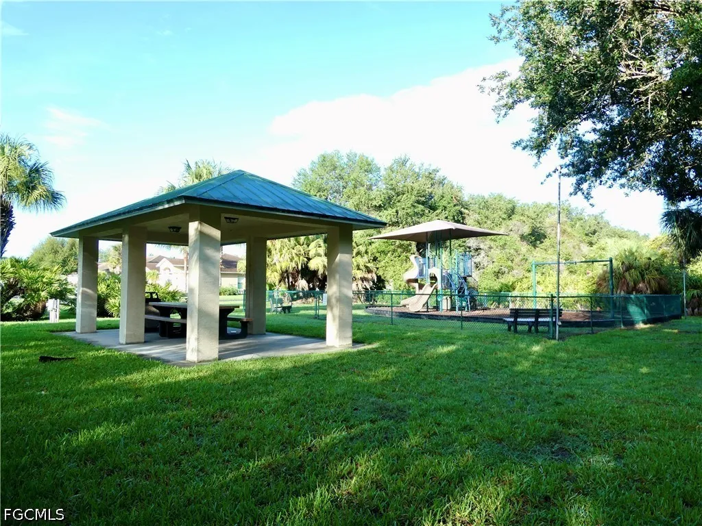 2712 Nature Pointe Loop Fort Myers FL 33905