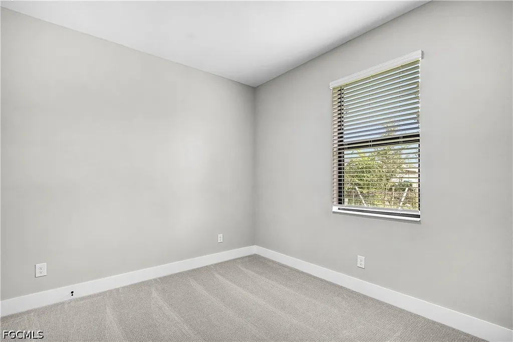 138 SE 5th Place Cape Coral FL 33990