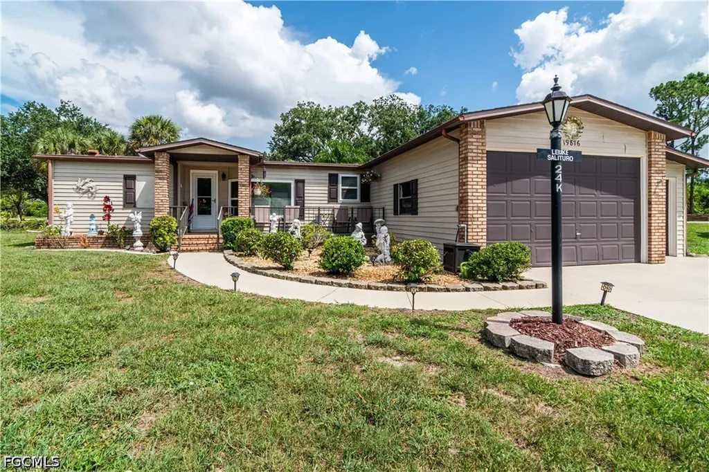 19876 Frenchmans Court North Fort Myers FL 33903