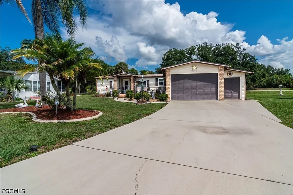 19876 Frenchmans Court North Fort Myers FL 33903