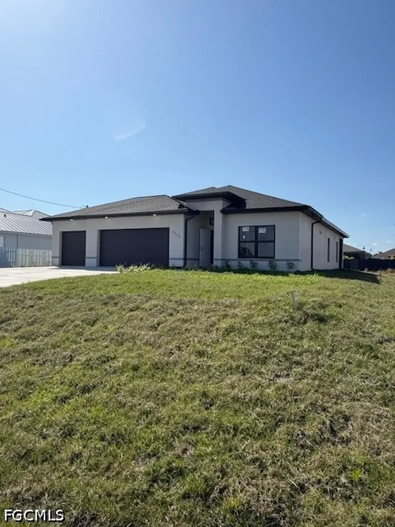 1518 Nelson Road N Cape Coral FL 33993