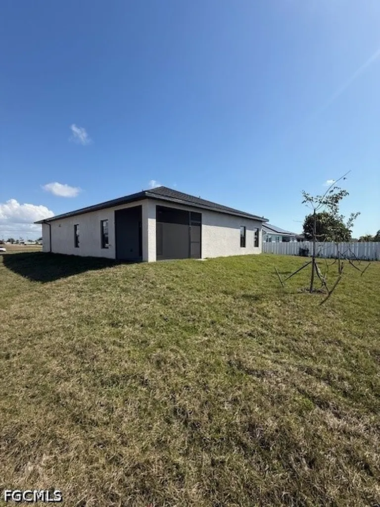 1518 Nelson Road N Cape Coral FL 33993