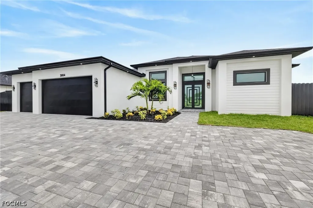 3004 Chiquita Boulevard S Cape Coral FL 33914