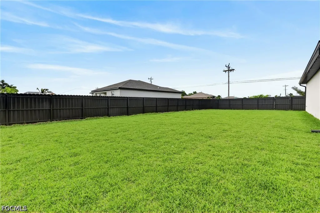 3004 Chiquita Boulevard S Cape Coral FL 33914