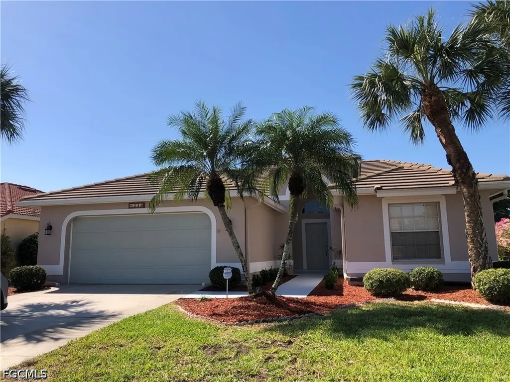8223 Breton Circle Fort Myers FL 33912