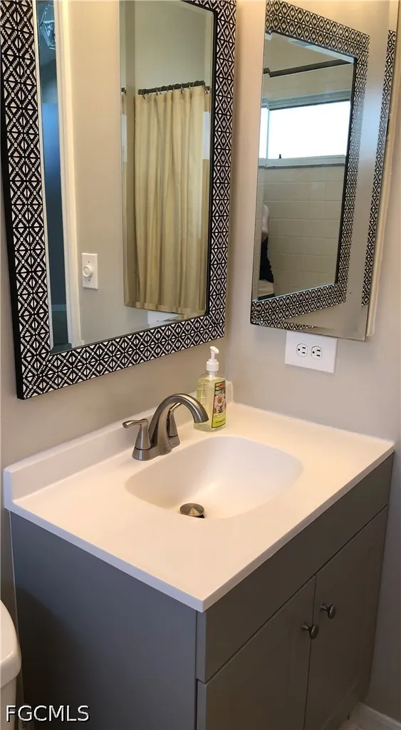 8223 Breton Circle Fort Myers FL 33912