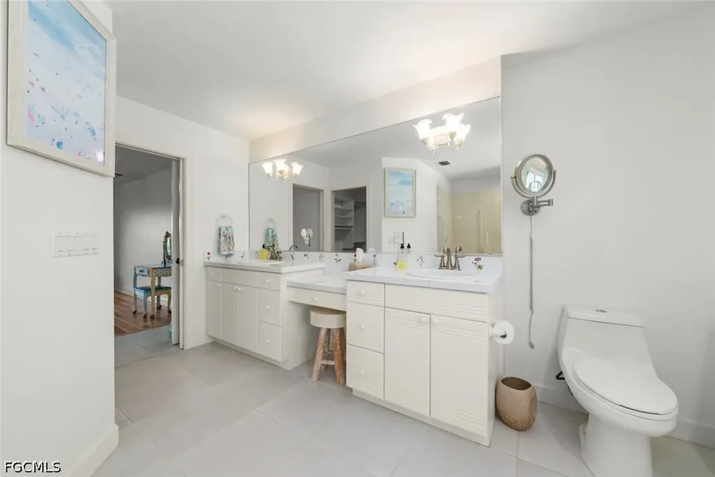 1858 Farm Trail Sanibel FL 33957