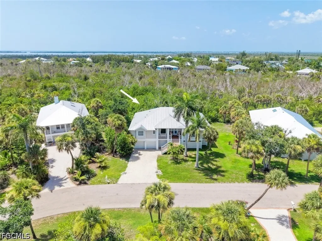 1858 Farm Trail Sanibel FL 33957