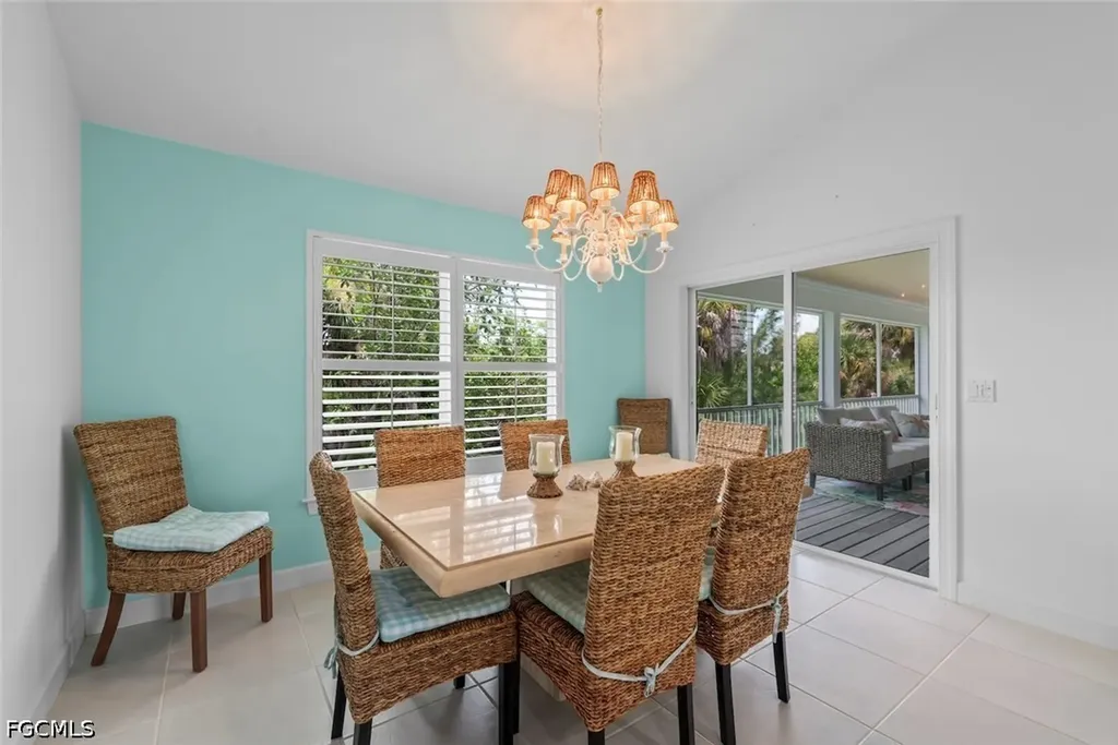 1858 Farm Trail Sanibel FL 33957
