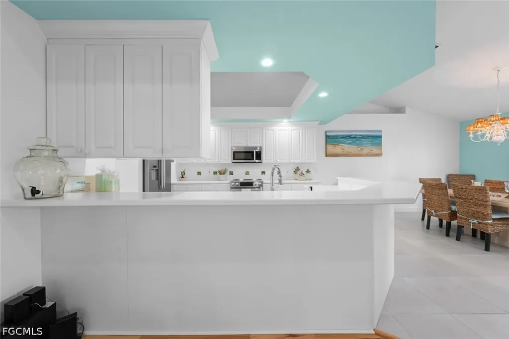 1858 Farm Trail Sanibel FL 33957