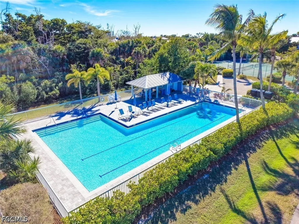 1858 Farm Trail Sanibel FL 33957
