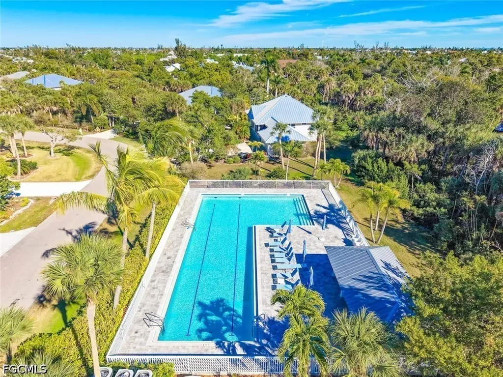 1858 Farm Trail Sanibel FL 33957