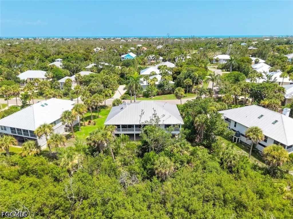 1858 Farm Trail Sanibel FL 33957