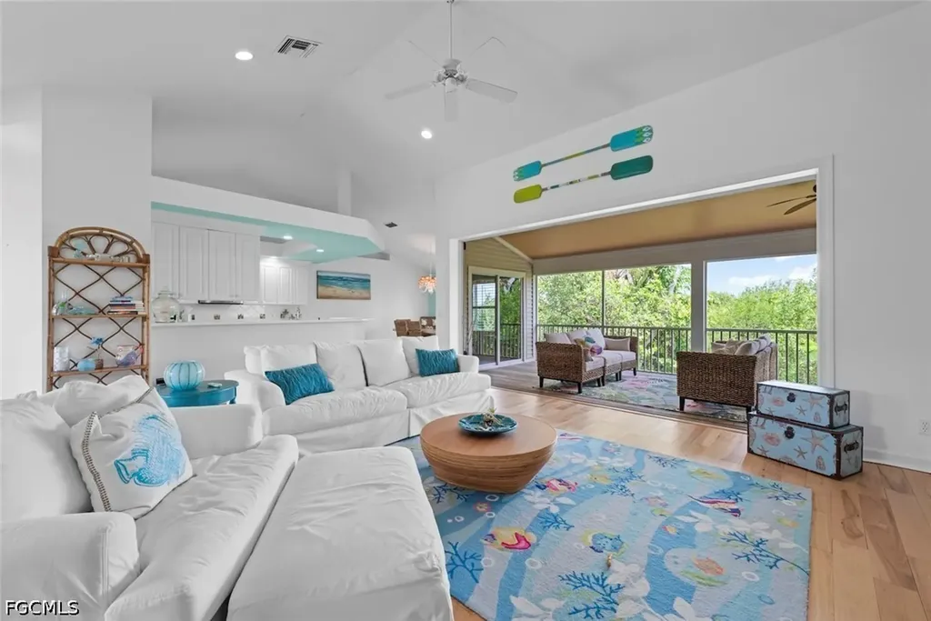 1858 Farm Trail Sanibel FL 33957