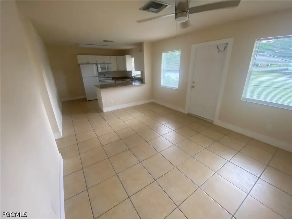 2217-2219 Violet Drive Fort Myers FL 33905